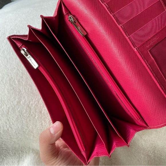 SOLD- Salvatore Ferragamo long wallet- vintage - Picture 7 of 17